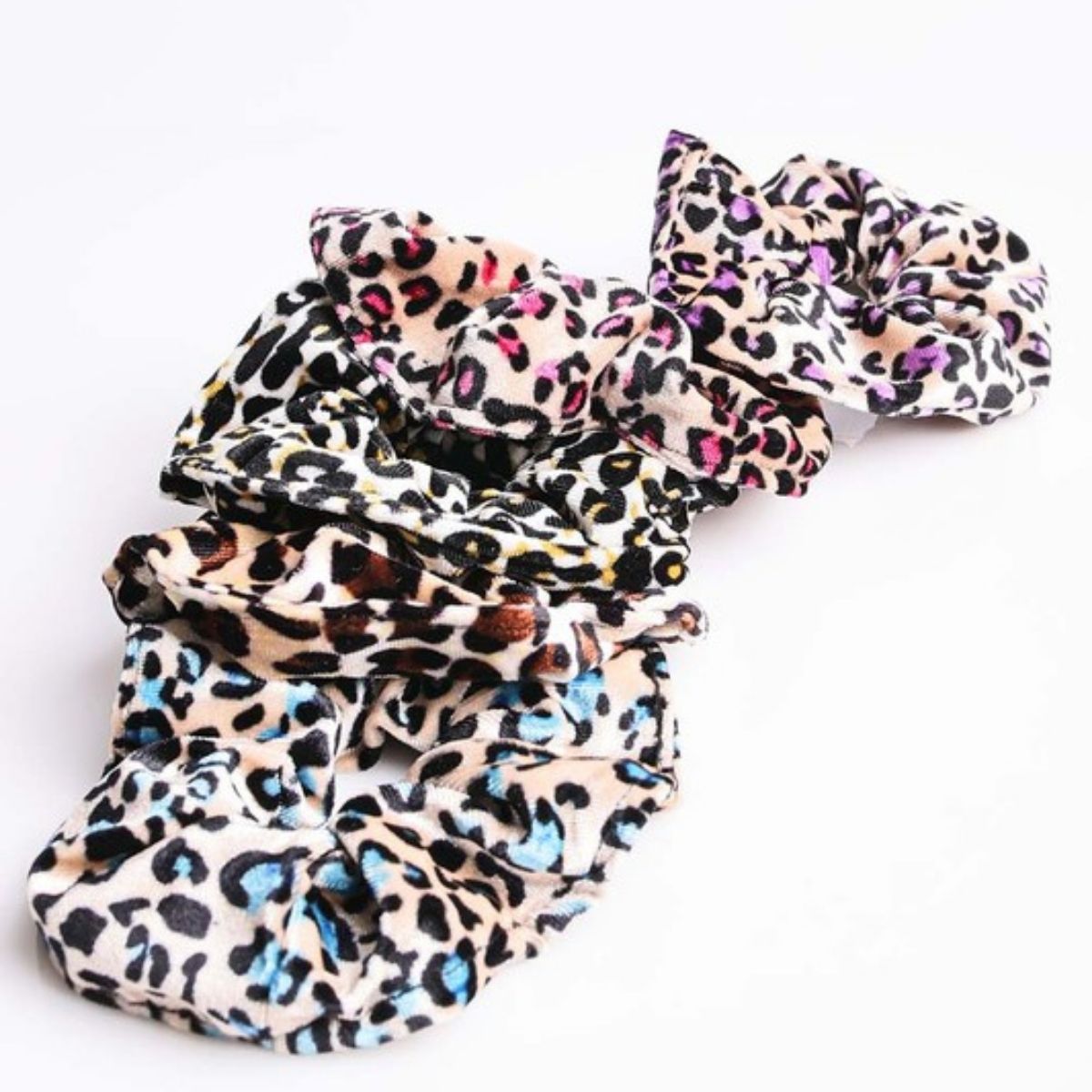 LEOPARD JUMBO SCRUNCHIES