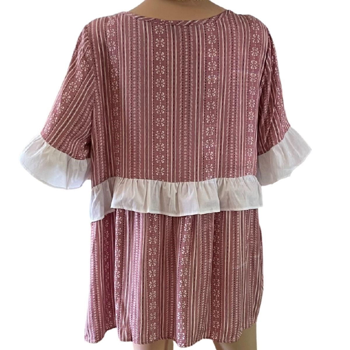COTTON SHORT SLEEVE TOP WITH RUFFLE DETAIL