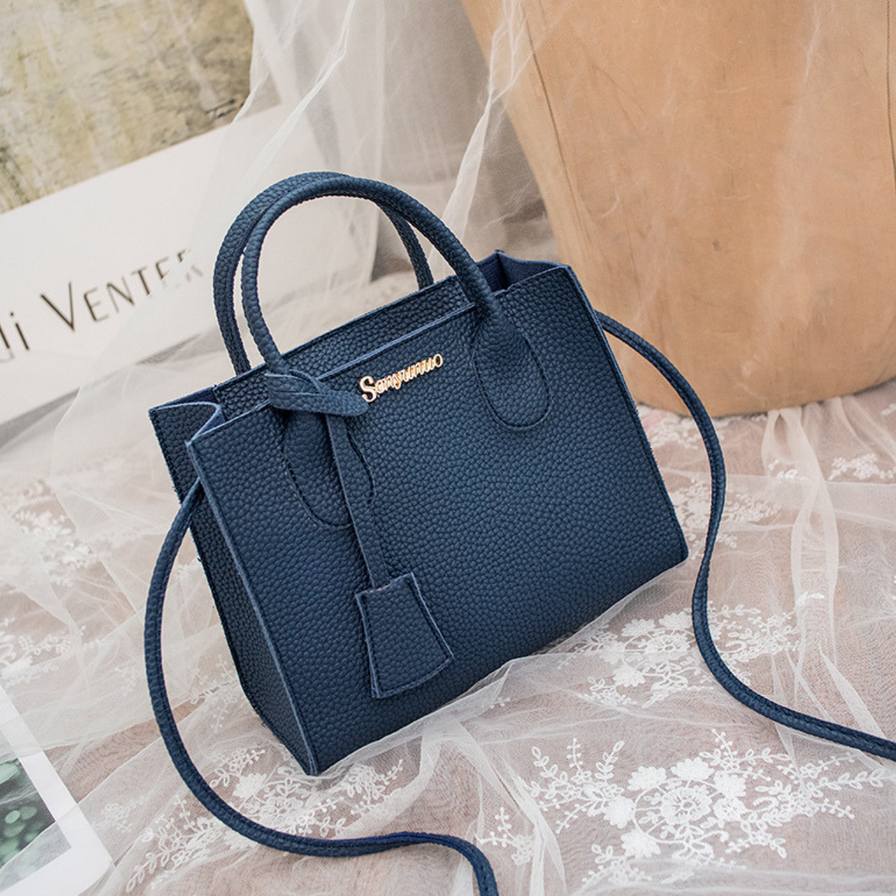 FABULOUS LYCHEE PATTERN BOXY BAG