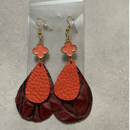 PEACH CHARM 2 LAYER LEATHER EARRINGS