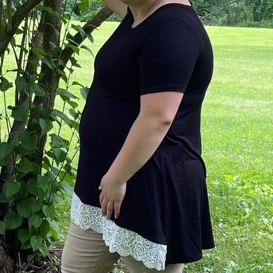MUST HAVE SHORT SLEEVE LACE TRIM HI-LOW HEM TUNIC