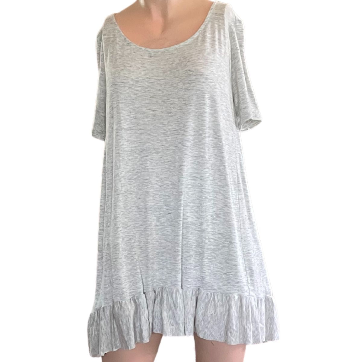 SHORT SLEEVE RUFFLE HEM TUNIC TOP